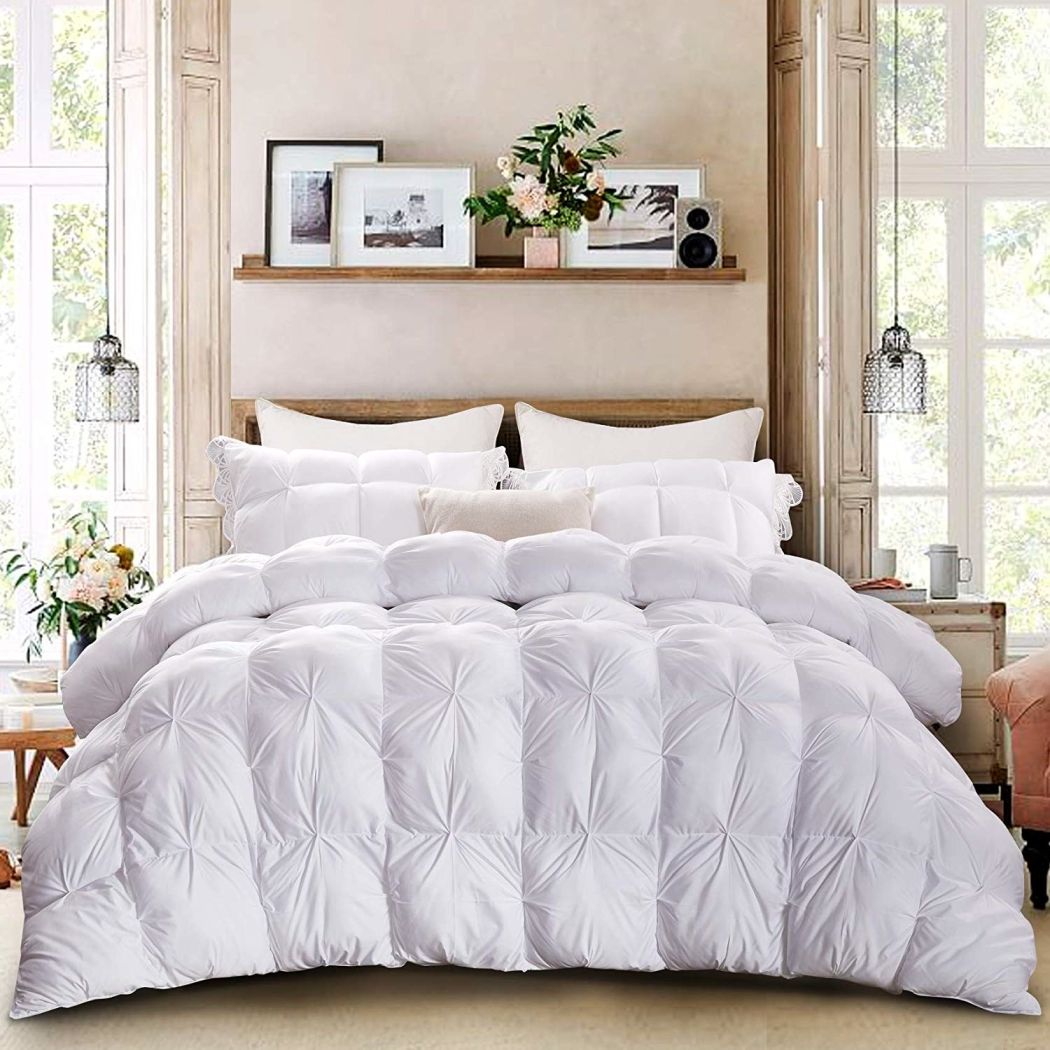 Pinch Pleated 750 Fill Power Goose Down Comforter